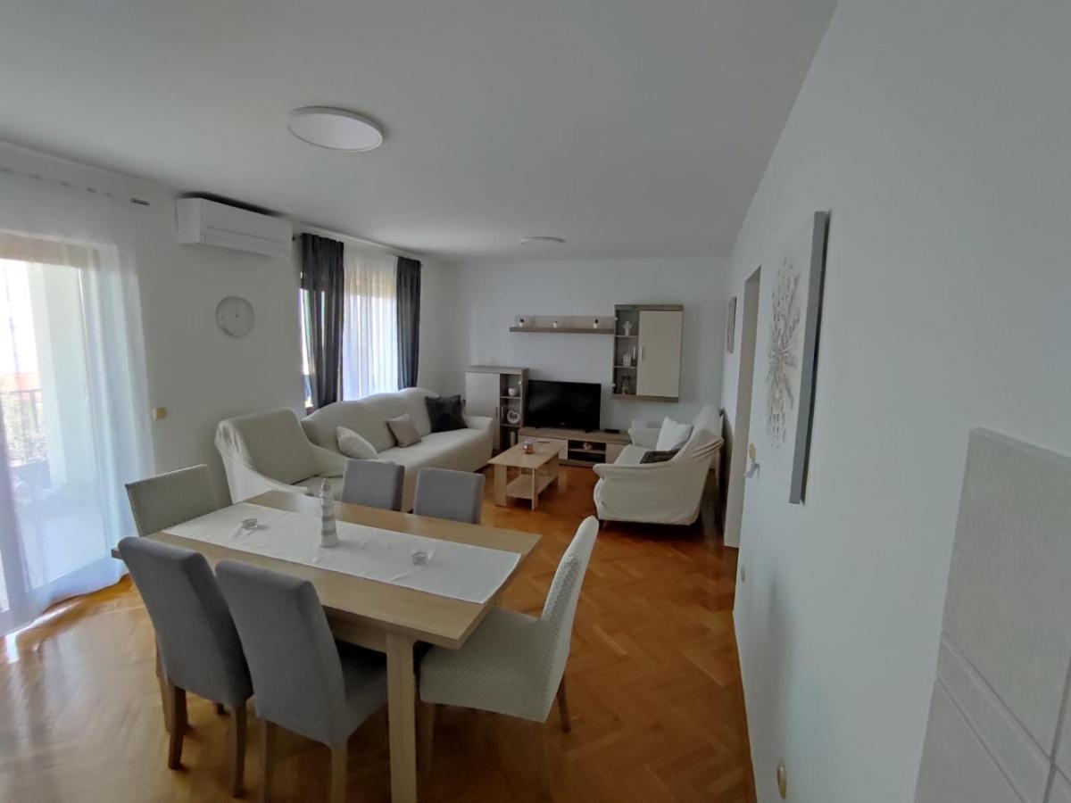 Апартаменти House Silva Подстрана Екстер'єр фото