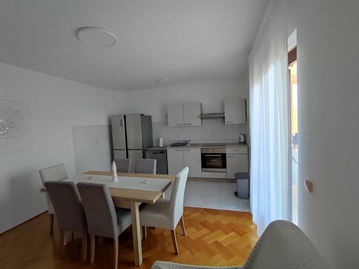 Апартаменти House Silva Подстрана Екстер'єр фото